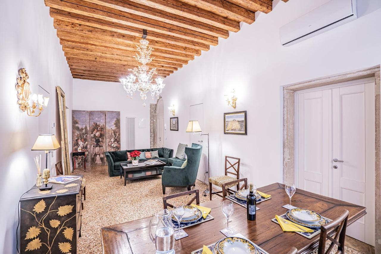 Ca' San Beneto Completely Refurbished In A Fabulously Central Area Venezia Eksteriør bilde